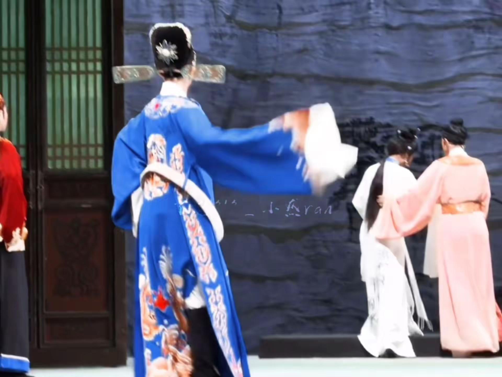 恩姐 震颤的帽翅是我汹涌盛大的爱意陈丽君 李云霄 陈三两 陈奎下跪