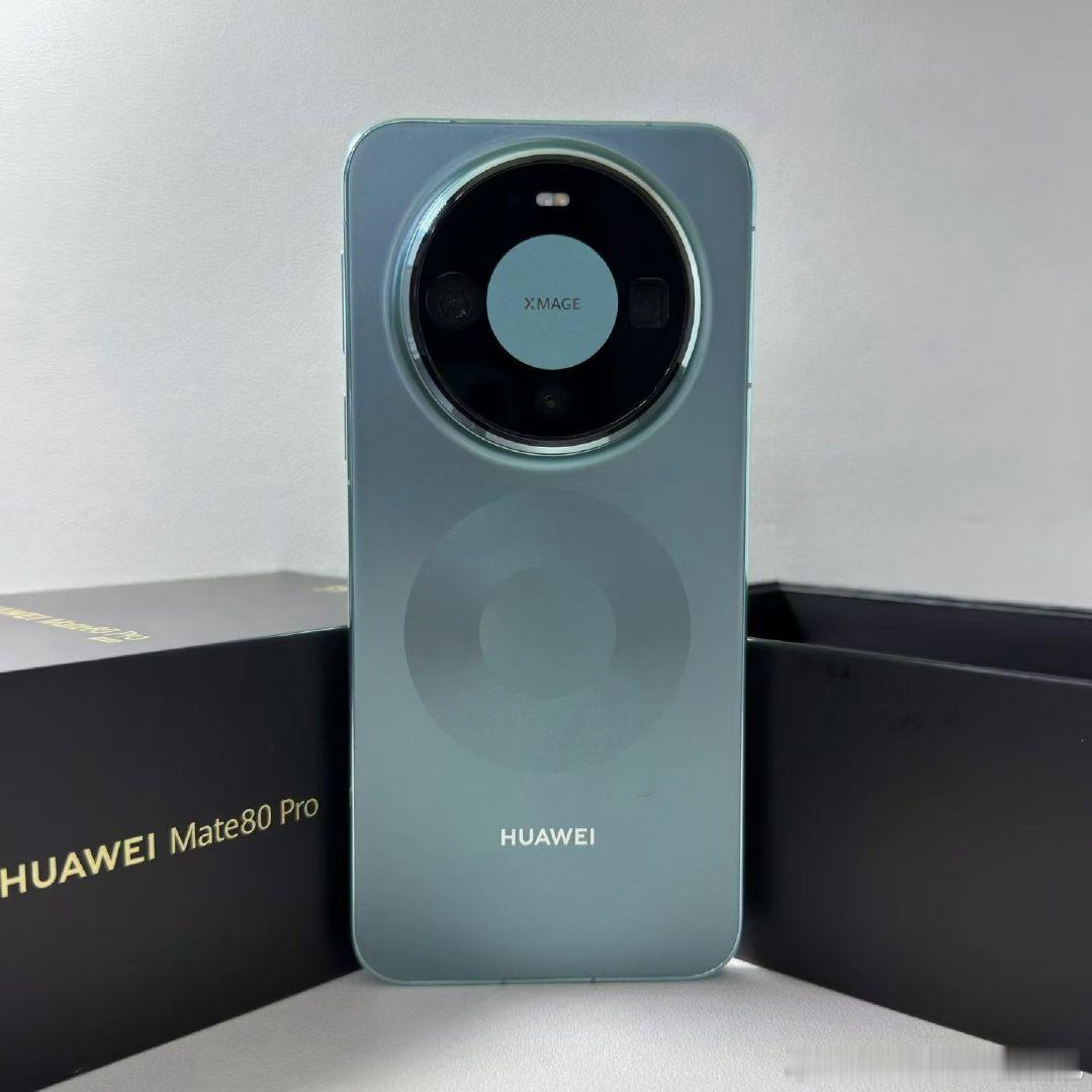 华为Mate80Pro 云杉绿  全网通12+512G  外观97-98新  带盒子充电器 在保到27年2月21号 电池98% 好价  ​