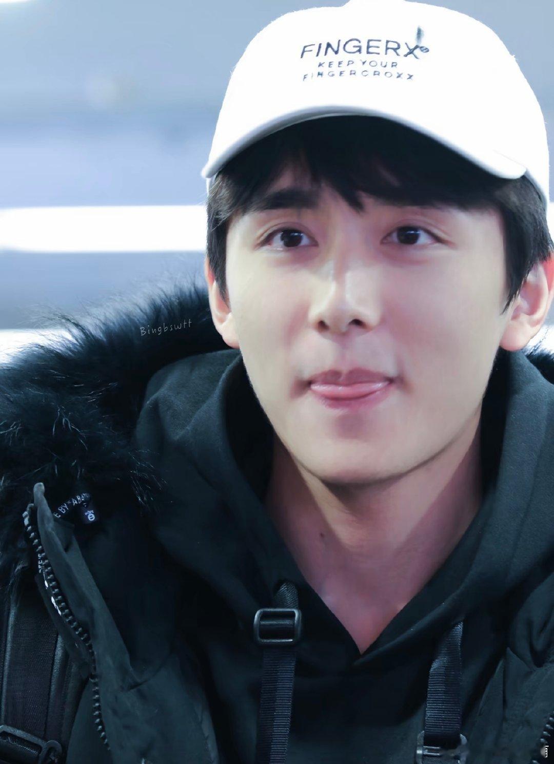 #张新成[超话]#  路过的星辰给点经验吧。[打call] ​