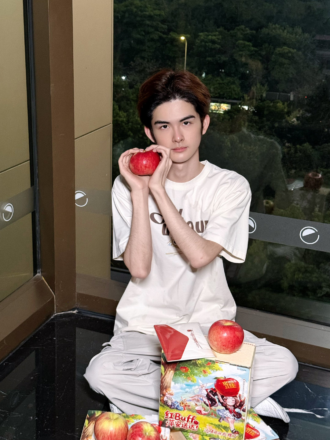 #kpl萝卜[超话]##萝卜的碎片存档# 不要小看一颗苹果的能量😼 ​
