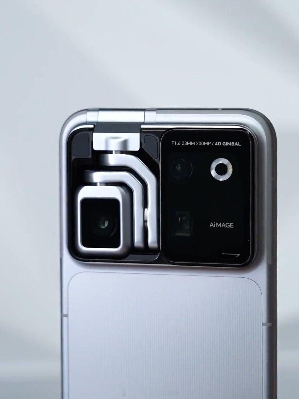 #荣耀Robot Phone# 在如此纤薄的机身内集成三轴机械防抖云台摄影机和7060mAh青海湖电池，太精密了[666] ​