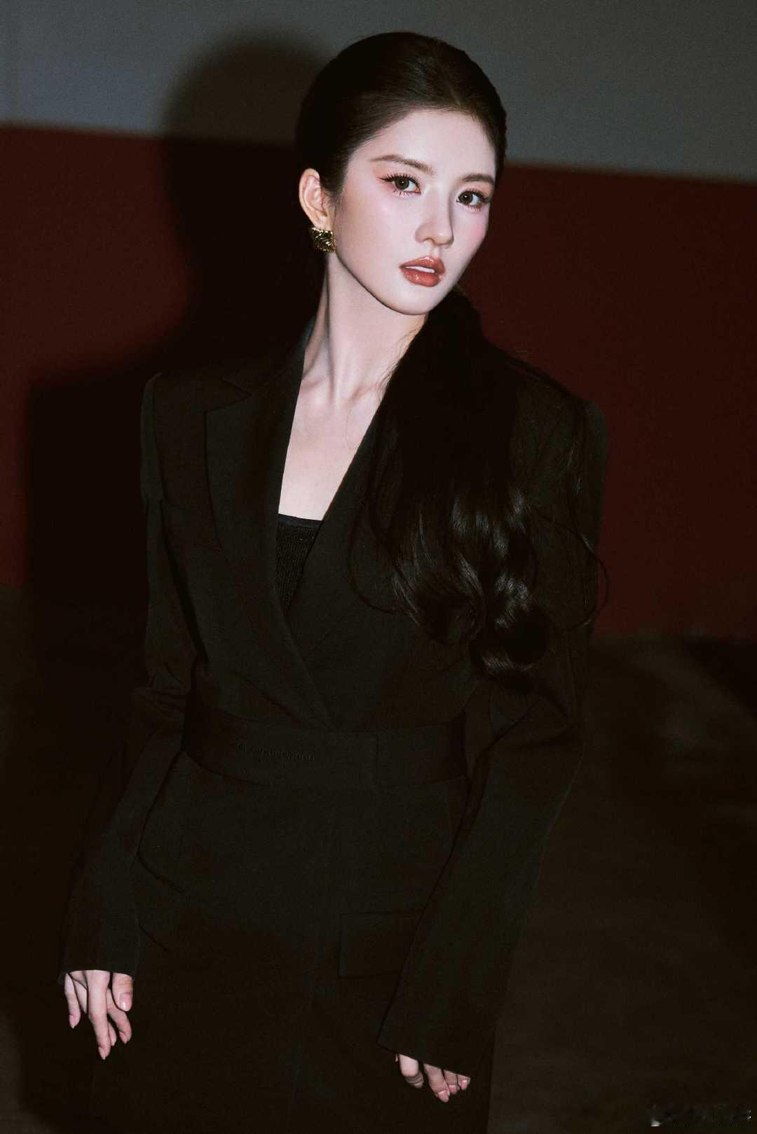 #刘些宁慕容钧# [哪吒使坏]#刘些宁归良辰# 
超like ​