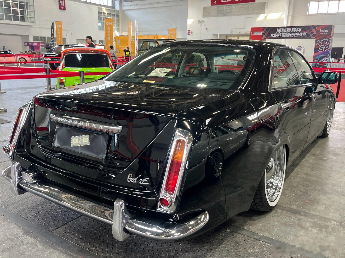 Mitsuoka
看起来很牛的样子
轮毂好看 ​