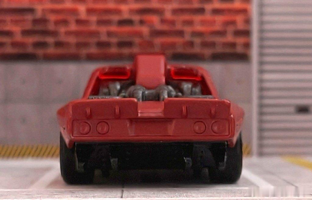 #我的玩具#
 718.［小车：风火轮216.］
普卡 vairstrike（雪佛兰Corvair改装） ​