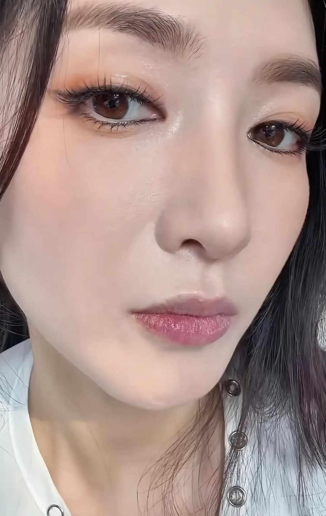 江疏影小妈要把你盯出来
你能坚持住？ ​