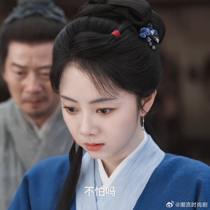 #谭松韵上一秒嫡女下一秒婢女#她不是等着被拯救，是在最卑微的处境里，用世家嫡女的底色去破局，帮其他婢女、理府中乱账、在退婚的前未婚夫眼皮子底下活成自己的靠山。#兰香如故# ​