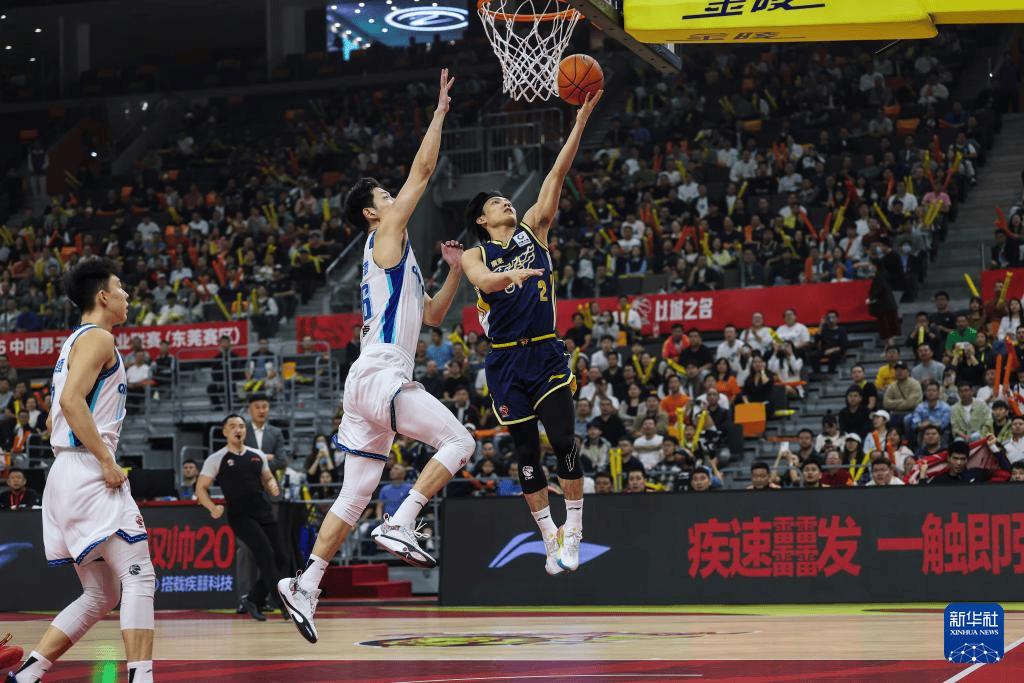 CBA爆大冷！广州93-76大胜广东，强势拿下赛点，广东被逼入绝境北京...