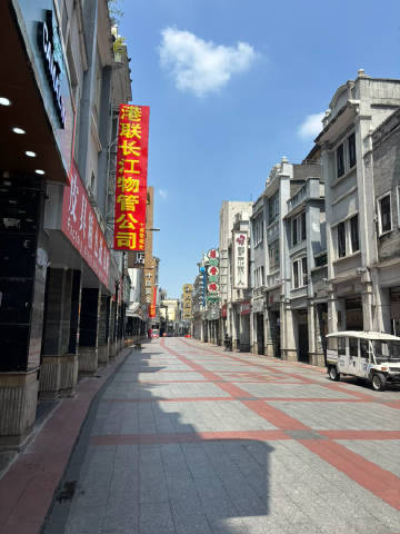 这是上下九步行街啊？一个人都没有啊？？？？