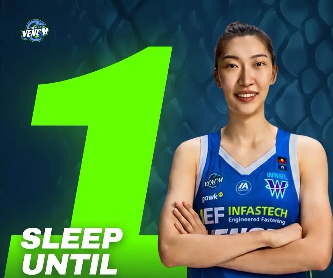 同样是留洋打WNBL，韩旭和王思雨在澳洲赛场的正面交锋，交出的数据简直是两个极端。
这场吉朗毒液对阵南区飞人的比赛，时间巧得很，两人都只打了19分钟。
韩旭这边带着队伍74比69赢了球。25岁的大个子进攻欲望拉满，全场硬生生出手16次命中8球，砍下16分8个篮板，外加2个抢断和2次盖帽。禁区威慑