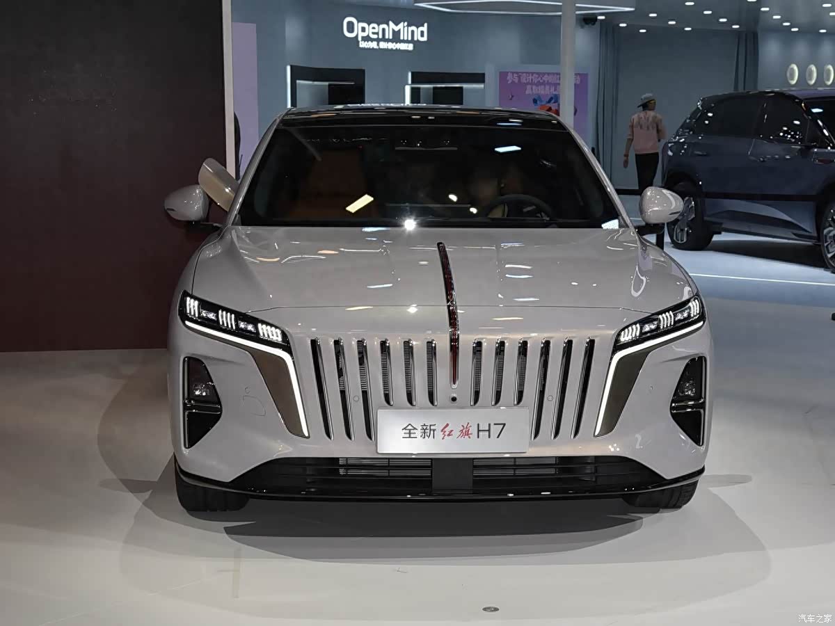2026成都国际车展：全新红旗H7全面解析，经典焕新后实力几何？