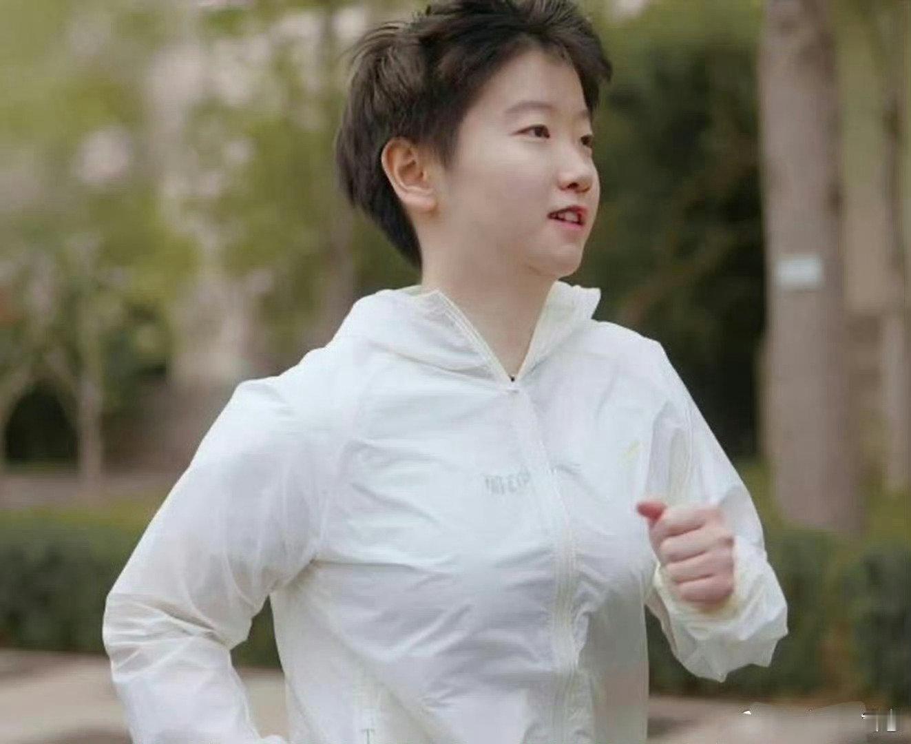 愿你身体康健，内心自由，人生喜乐～带着赤诚与梦想，实现那些未完成的心愿。孙颖莎，一路向前；孙颖莎，你最棒👍🏻 ～一切顺利 ​​​