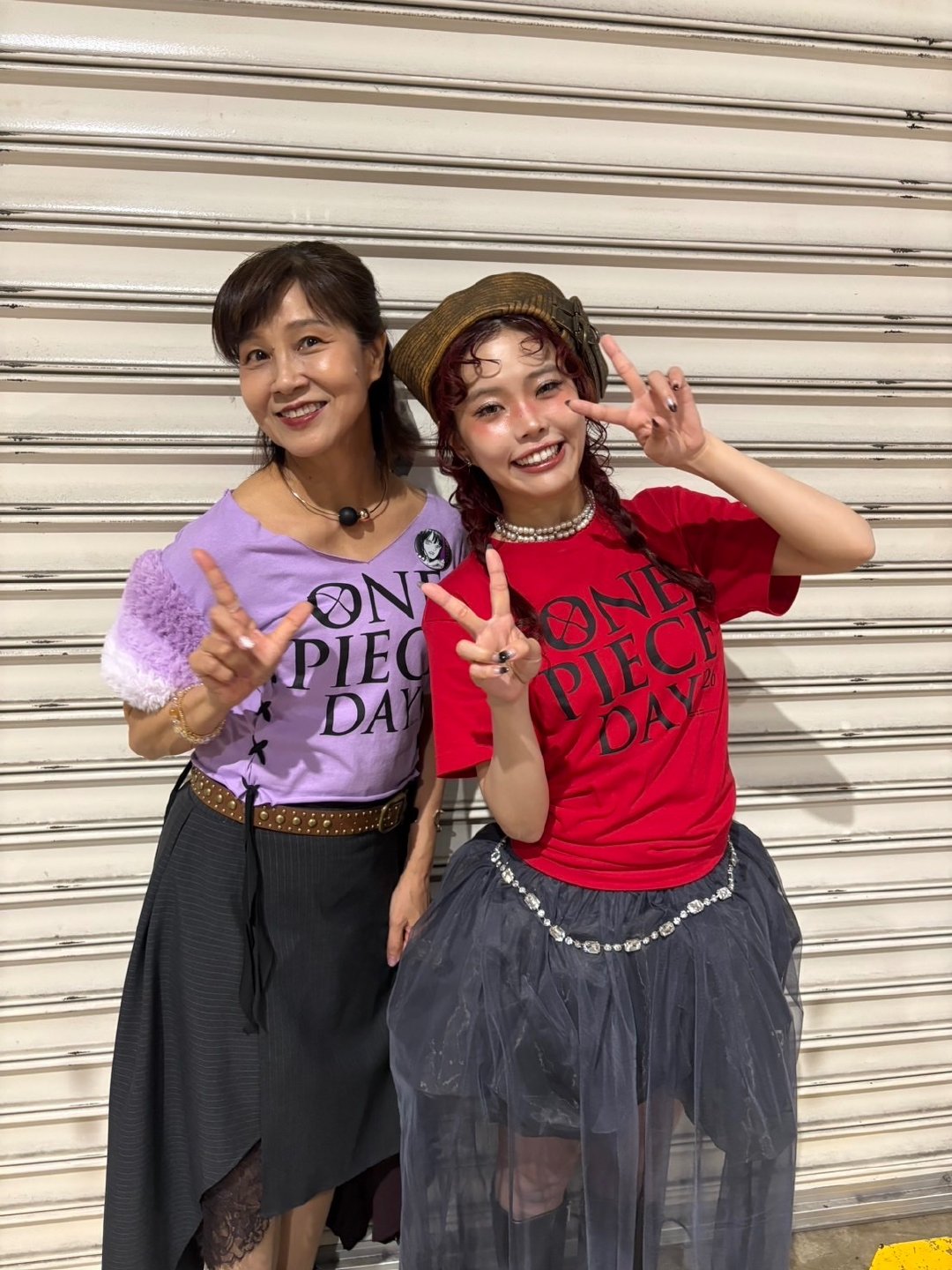 #海贼王# 【本田快讯】

         「ONE PIECE DAY’26」·声优舞台后罗宾声优山口由里子与人偶、アイナ・ジ・エンド合影留念！

 #航海王##海贼王[超话]# ​​​​