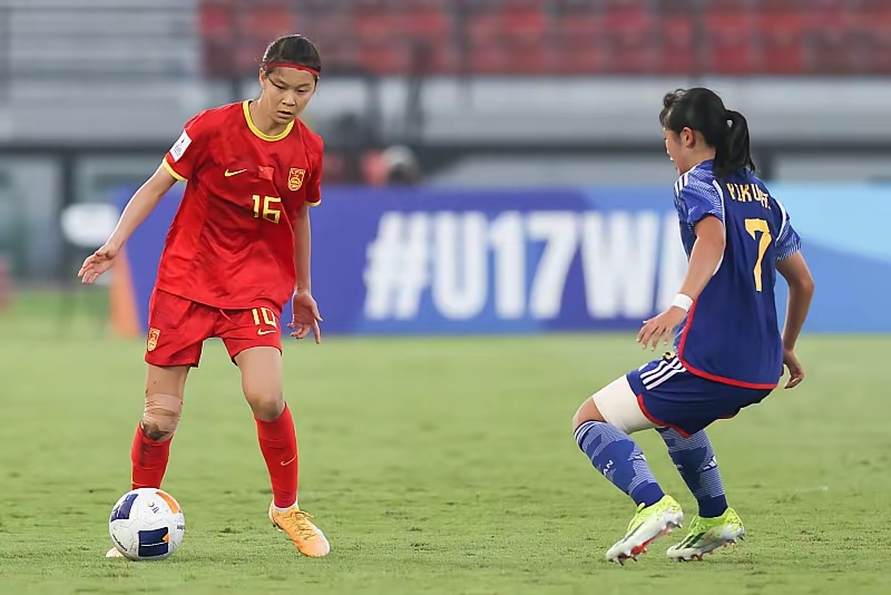 10月19日，U17女足世界杯正式打响，中国U17女足迎来小组赛首战，央视将进行直播！
 
赛前，主帅马晓旭接受新华社采访时明确表示，全队已经做好充分准备。
她提到，队员们为了这次世界杯付出很多，心态与状态都调整到位，希望姑娘们放开手脚、敢于对抗，展现中国女足年轻一代的拼劲。
 
中国队身处E组，同