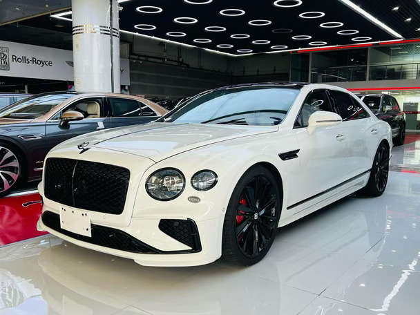 宾利飞驰V8Speed极致版白色295万惊爆价‼