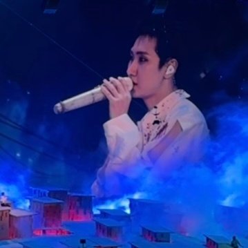 我不行了从这边可以看到那边嘛 ​