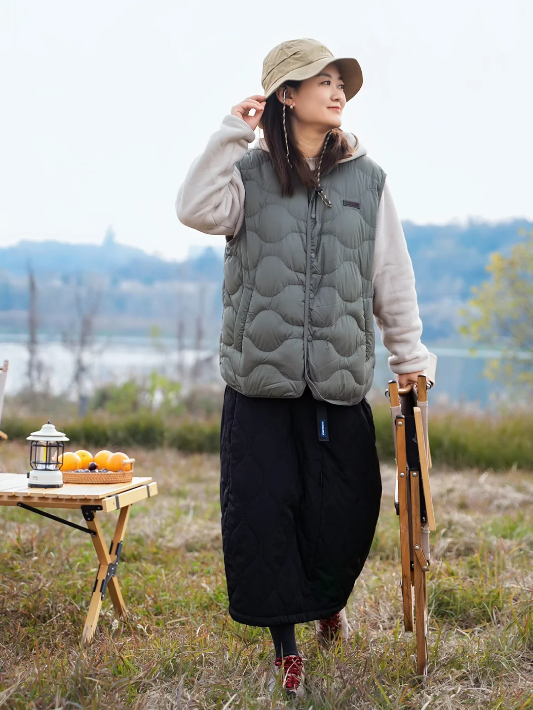 露营，是向万物暂借一席之地