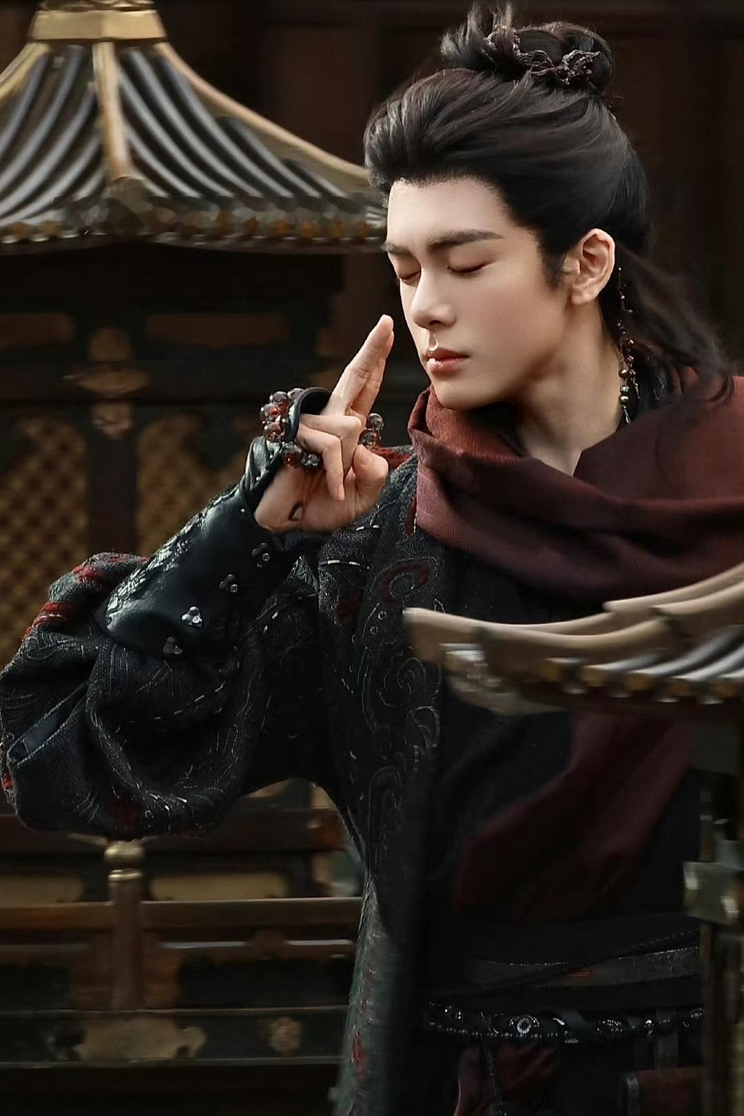 曾舜晞·角色  请选择你的古风男友～[老师爱你][老师爱你]  ​​​