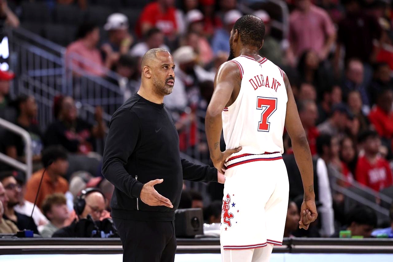 火箭队常规赛52胜，怎么一到季后赛就这么挣扎？    杜兰特季后赛前膝...