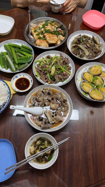 今晚去五山大厨家蹭饭了