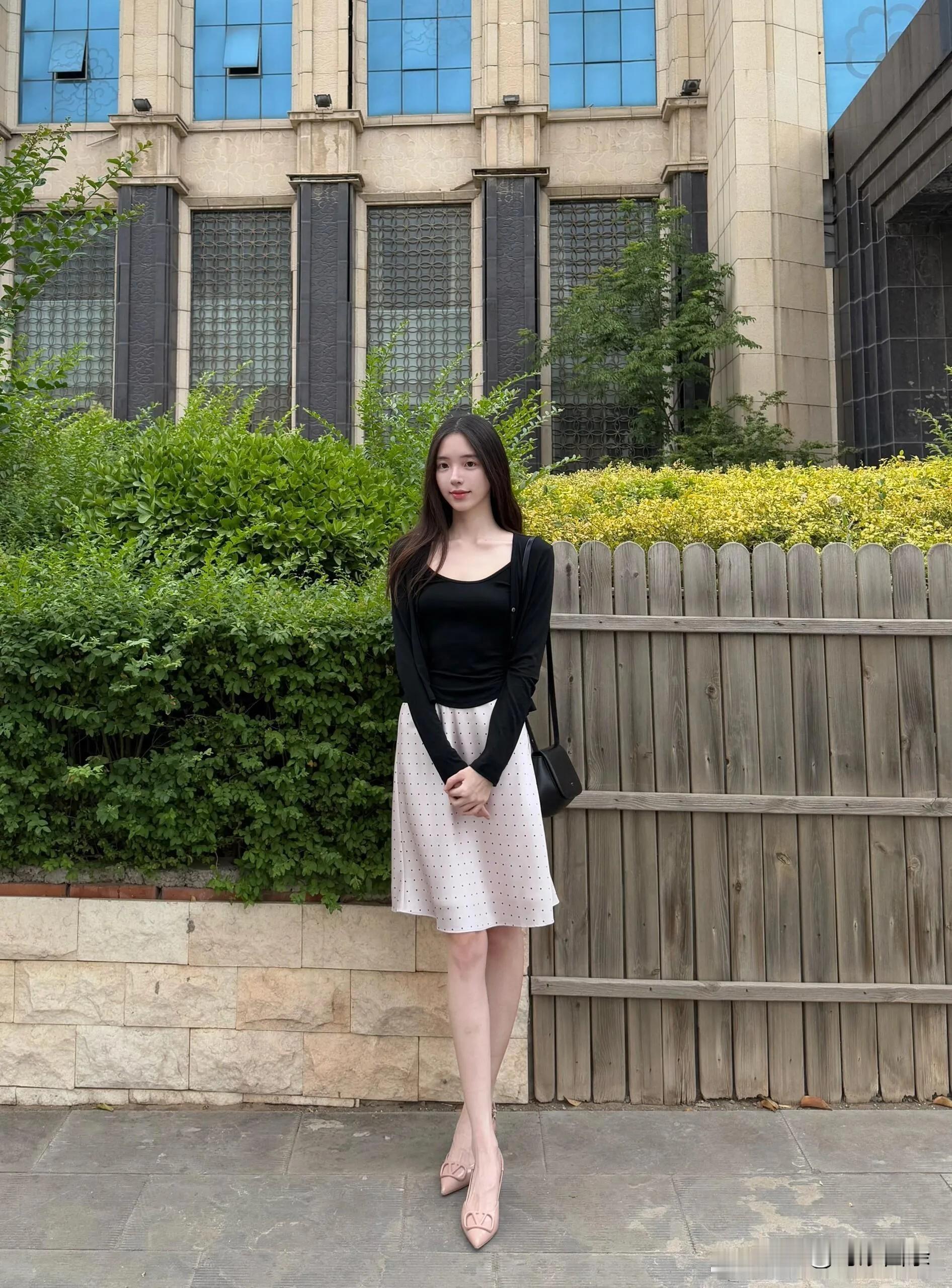 高挑的小姐姐？