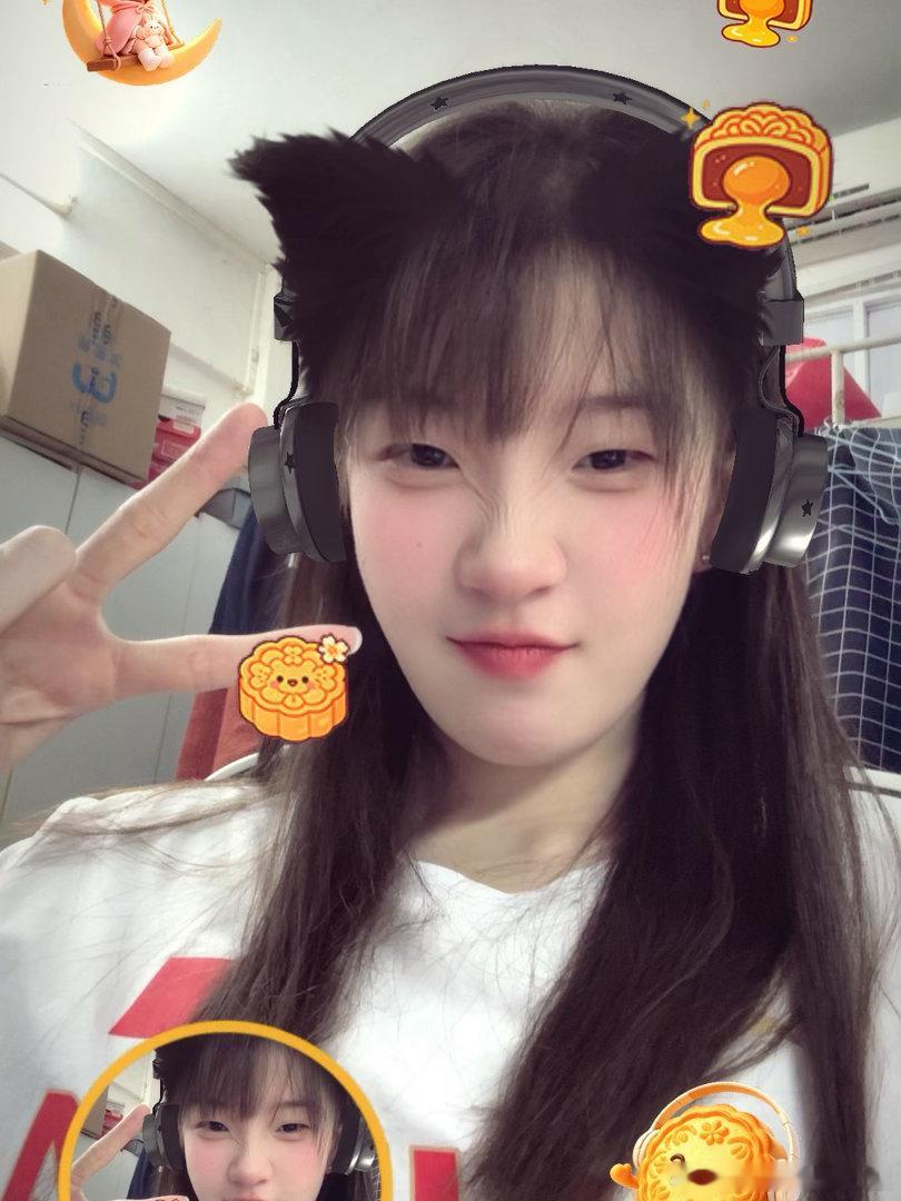 中秋快乐🥮🌕
"愿世间所有的团圆
都不必跋山涉水相见"#中秋快乐# ​