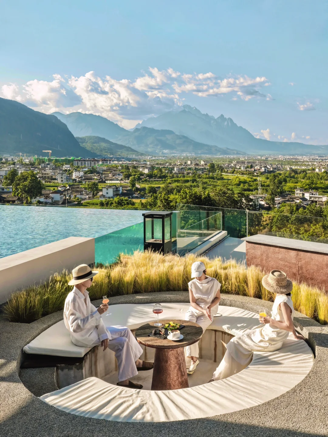 丽江这家新开的酒店，也太有度假感了吧😭