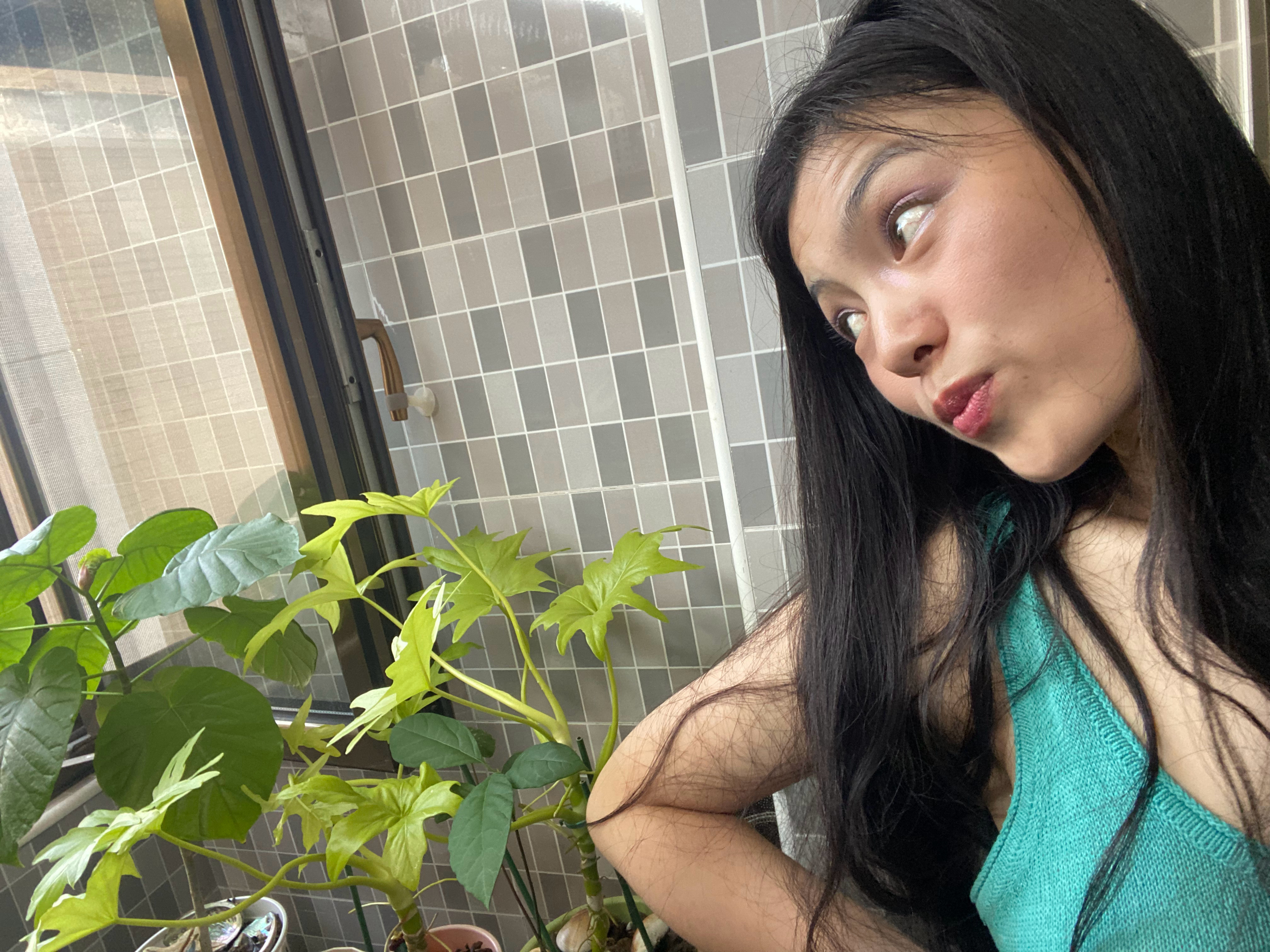 看到家里的崽崽们都在茁壮成长🌱🌱🪴🪴
本人心情：李湘看王诗龄之感[抱一抱][抱一抱][兔子][兔子]
周围乱逛！再跑去公园躺躺躺！[太开心][太开心][你好][你好] ​