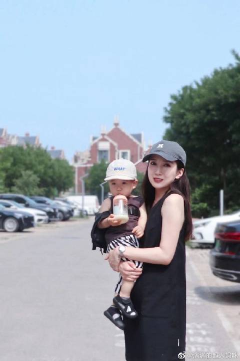满满的sally妈咪