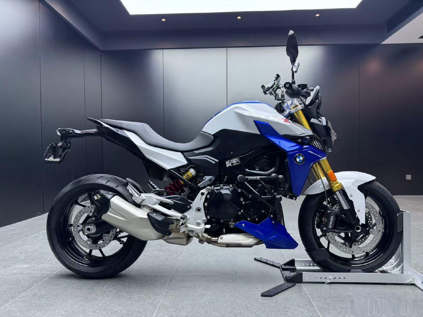 2024年 宝马 F900 R
已订出[握手][握手][庆祝][庆祝][再见][再见][再见]#宝马[超话]##宝马3系[超话]# ​