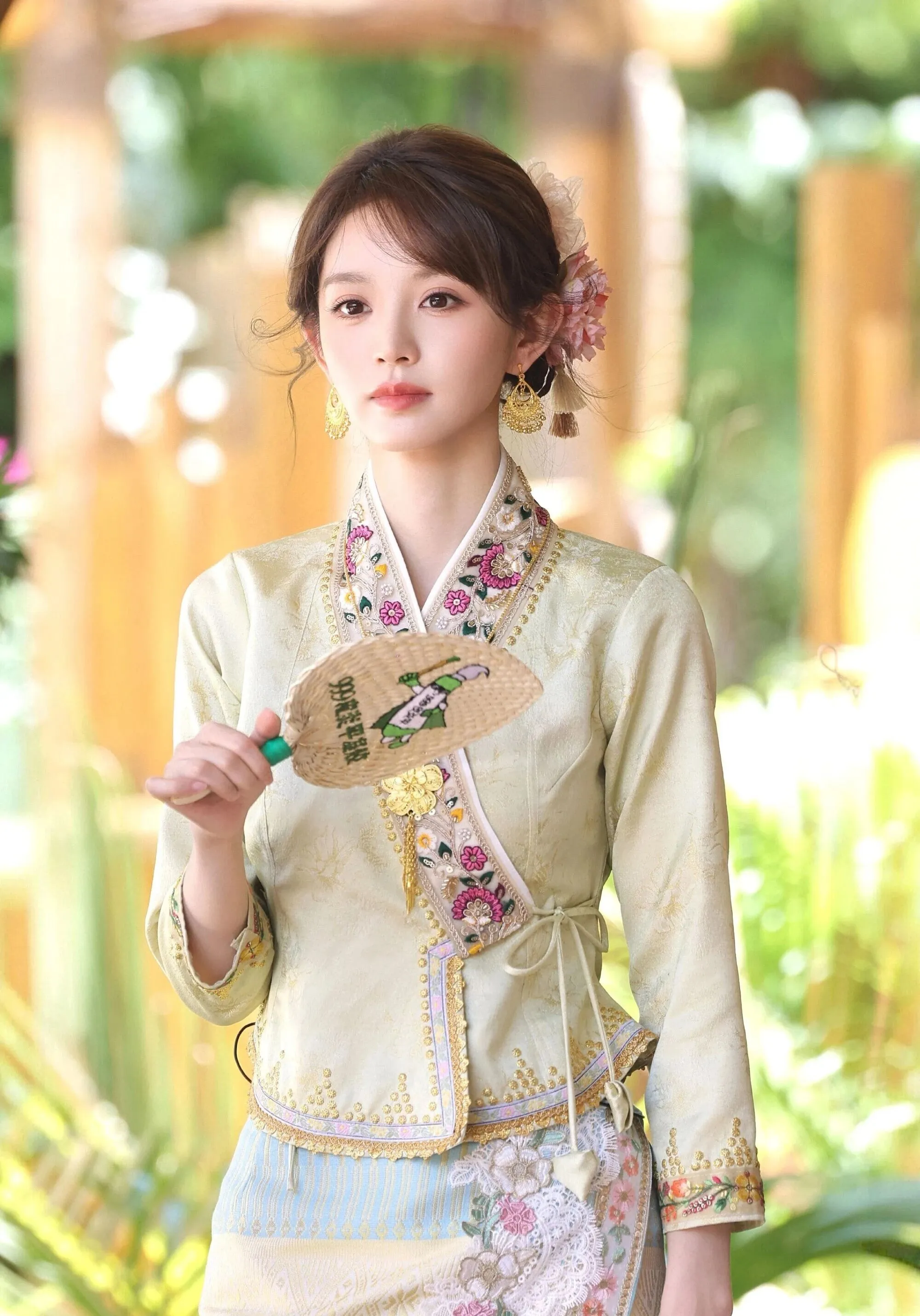 田曦薇