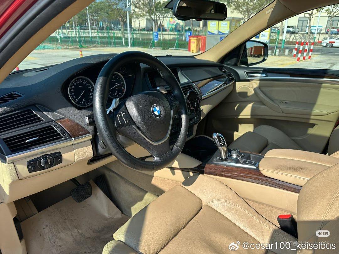 这辆开过的宝马X6，满级xdrive35i，车况还是非常好，佛系开着车就是舒服多了，可惜这台SUV也不错 ​