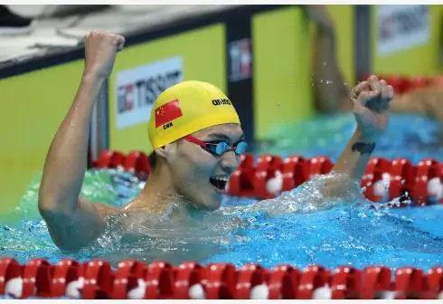 祖国运动员！
亚运会金牌数榜首！
徐嘉余：15枚！ ​