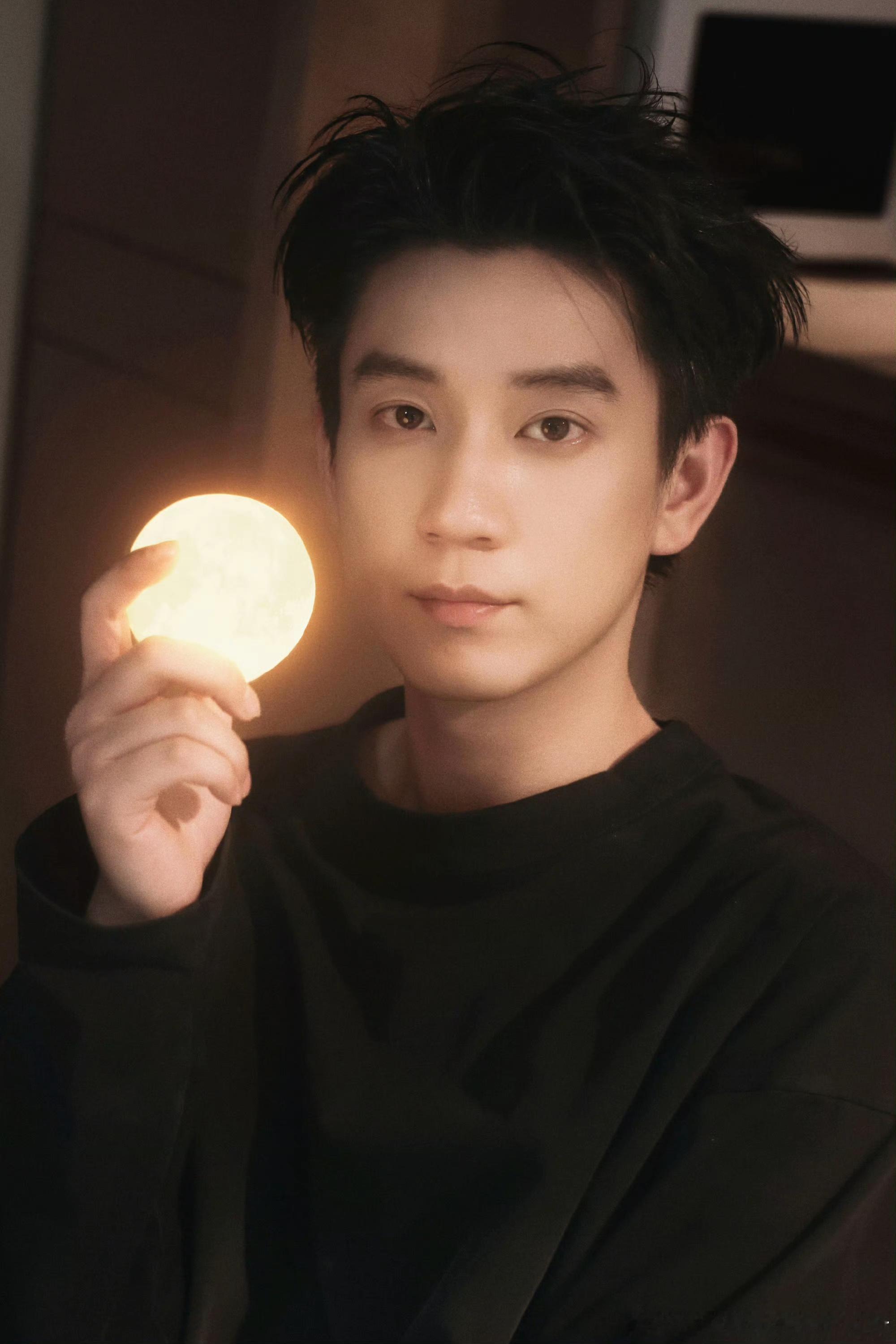 谁是最具魅力的男明星王子奇