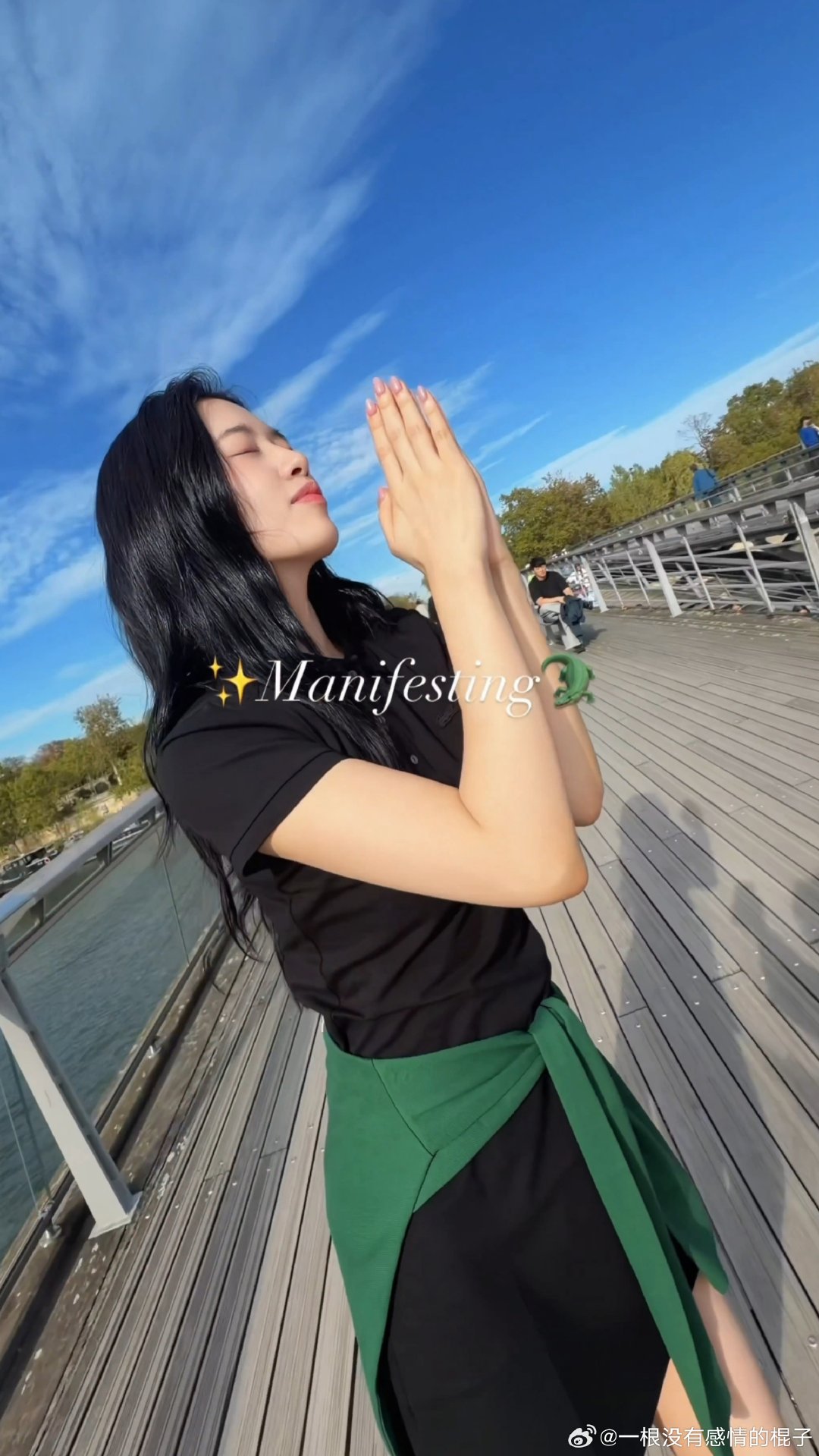 我每天就这样三百六十度虔诚祈求安宥真和星船解约🙏🏻 ​