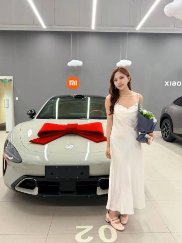 在普通的一天 收到了男朋友小杨努力赚钱送的大车车<span class...