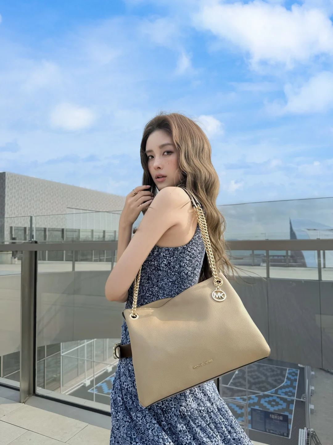 MK Christina | dreaming of the oceanside