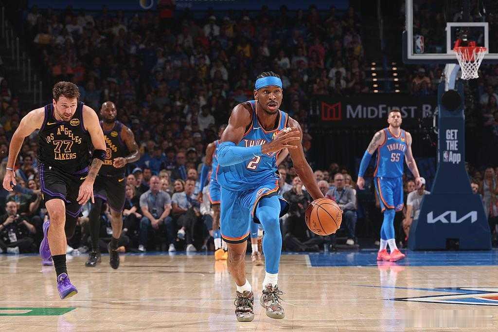 NBA常规赛继续进行，俄克拉荷马城雷霆队（61胜16负）赢得一场大胜。...