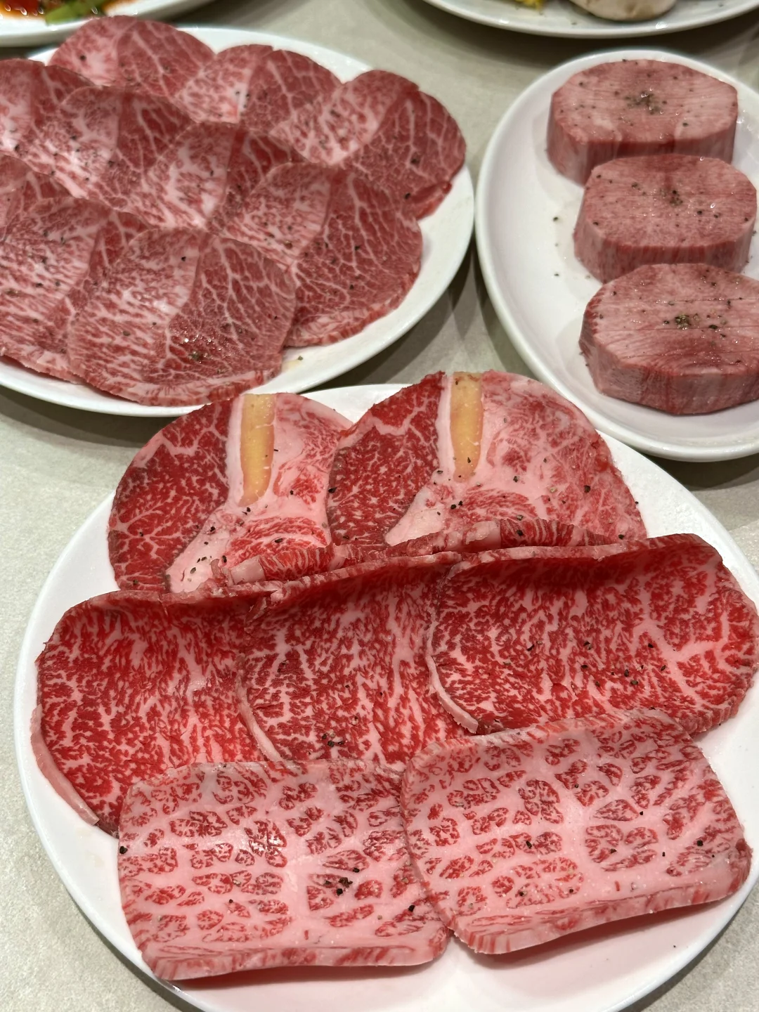 首尔大名鼎鼎的权志龙车银优同款烤肉吃啦！！