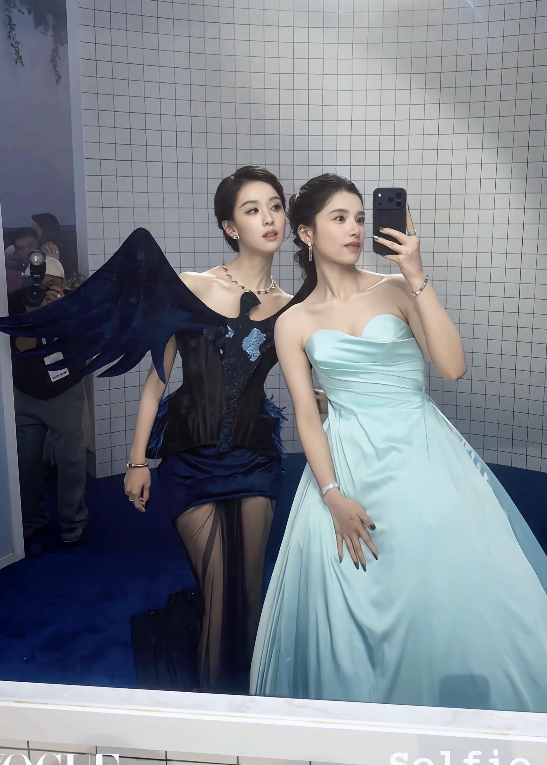 两个大美女陈都灵