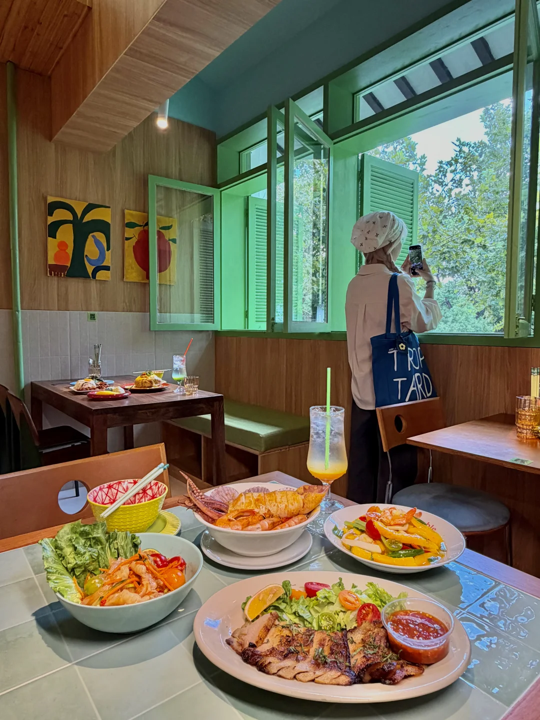 十全街巨新的，可以来100次的漫画小食堂‼️