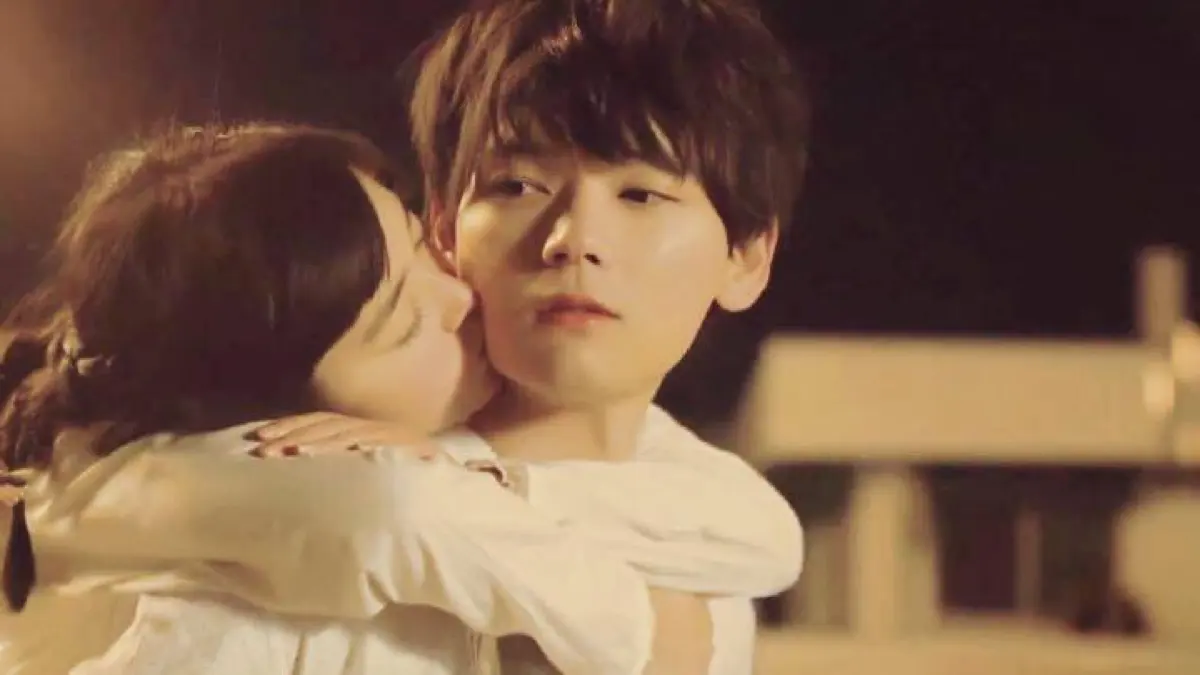 男女交往中，男人如何占据主动？明白这点很重要！ 不可否认的是，人的天性...