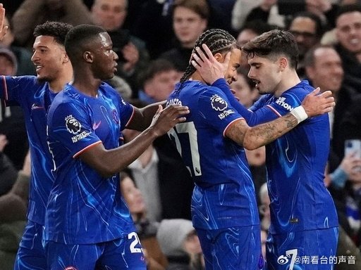 ⚽31秒！佩德罗接帕尔默直塞单刀挑射破门，刷新英超首轮历史最快进球纪录！原纪录保持者是阿兰·希勒的61秒（2002-03赛季），佩德罗直接把纪录砍半。龙哥的切尔西，开局即巅峰！ #佩德罗31秒破纪录##阿兰希勒纪录作古##阿隆索梦幻开局# ​