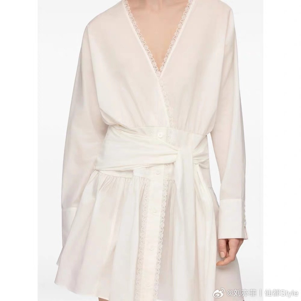 刘亦菲Style# ▏2026.08.26   JoMaloneLondon祖玛珑 
#刘亦菲祖玛珑全球品牌代言人#
👗： Ganni
#刘亦菲[超话]# ​