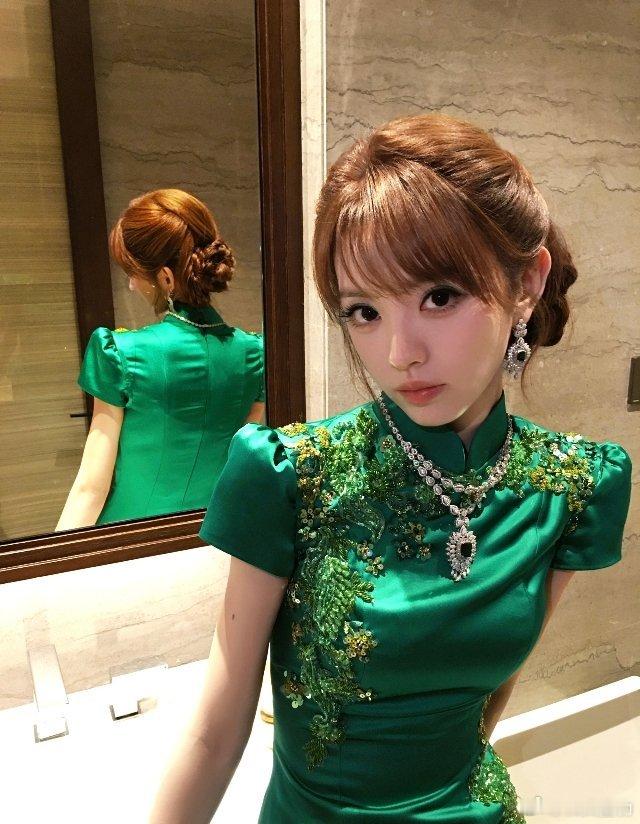 #田曦薇[超话]##田曦薇特意叮嘱了三遍不准卖# txw#田曦薇出门把妹跟吃饭一样简单# txw
宝宝，你简直是神来的。​