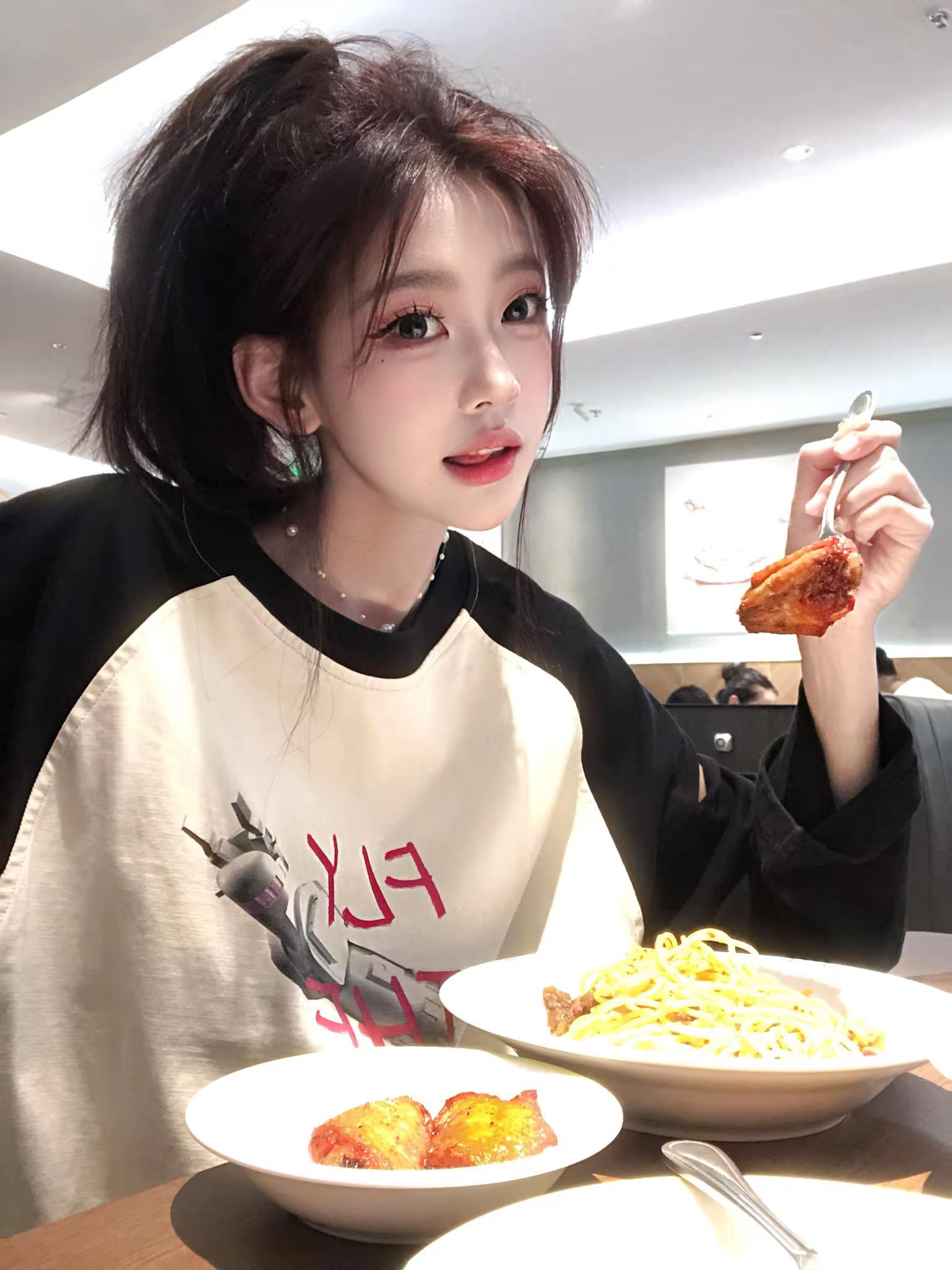 我的性格十分恶劣 但胜在脸实在太乖。