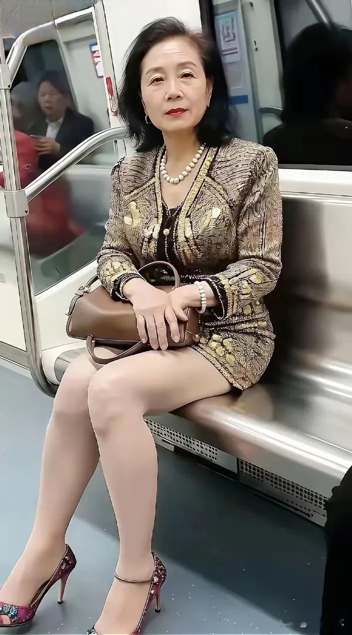 怎么做一个优雅的女人?