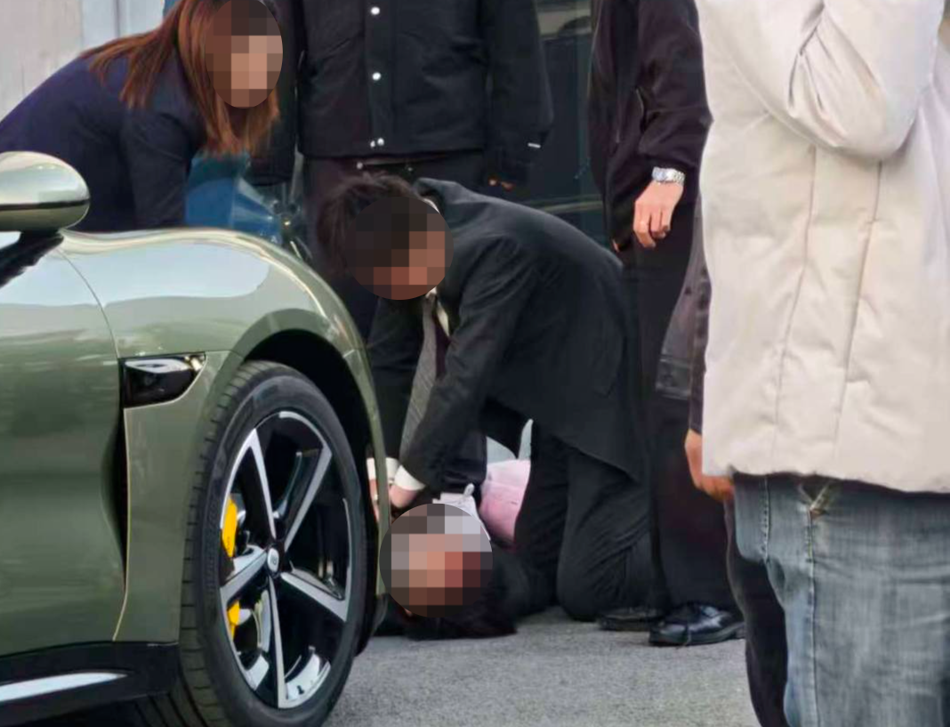 小米交付中心发生车祸，最新回应 12月15日，有网传消息称，浙江杭州小...