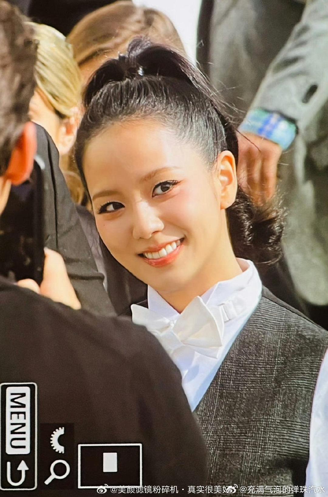 #金智秀# 四颜一好美 ​
