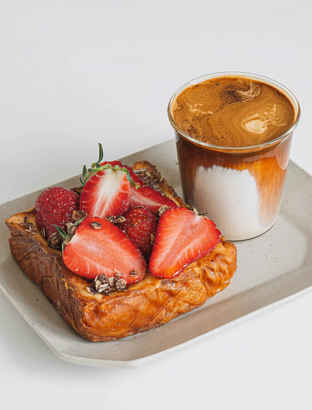 早餐🍴草莓法式吐司🍞｜抓住草莓季的尾巴