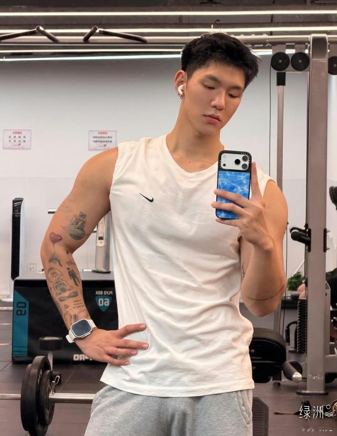 物以稀为贵，爱已诚为久。  ​​​